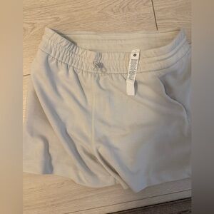 Moda Women's Athletic Cream Shorts